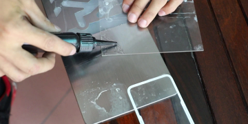 Как необходимо склеивать стекло