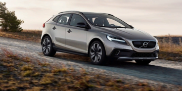 Новый Volvo V40 Cross Country обзор цена фото