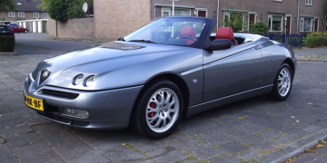 Alfa Romeo Spider — хорошо забытая старая модель?
