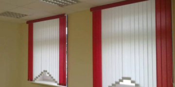 Главные преимущества вертикальных жалюзей на окна