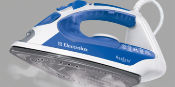 Выбираем надежный и качественный утюг для дома