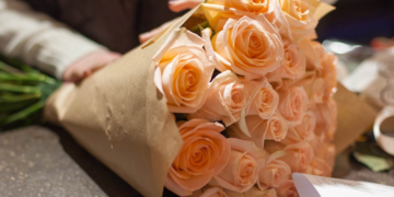 Выбираем правильный букет для мамы и советы