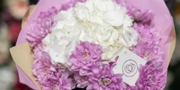 Выбираем букет цветов на юбилей матери и советы