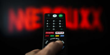 Топ-5 лучших за всю историю сериалов от netflix