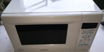 Почему не включается микроволновка и как это исправить