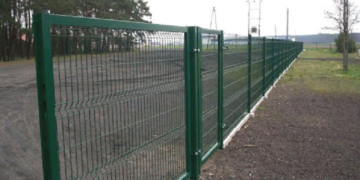 Главные преимущества сварных ограждений и их установка