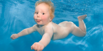 Главные преимущества плавания для грудничков и советы