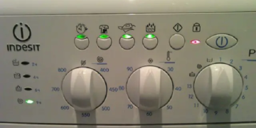 Почему мигают кнопки в стиральной машине и как это исправить