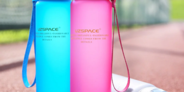 Основные виды и выбор бутылок для воды школьникам