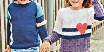 Как правильно выбрать детский свитер на девочку