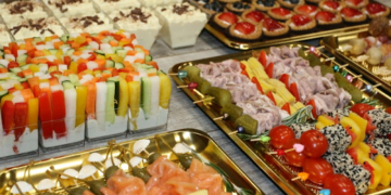 Организация кейтеринга для бизнеса: правила и советы