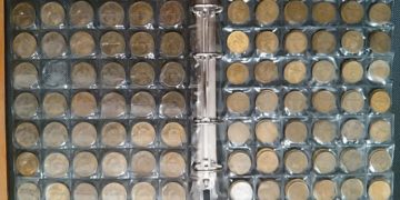 Преимущества клясера для монет и выбор подходящего альбома