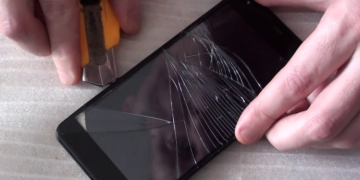 Советы по правильной замене верхнего сенсорного стекла на телефоне