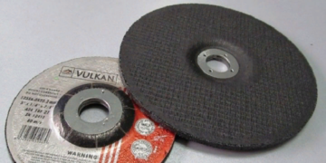 Как выбрать зачистные круги дял болгарки и советы