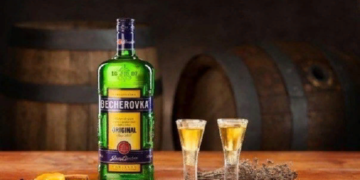 Как правильно пить Бехеровку и оптимальные варианты закуски