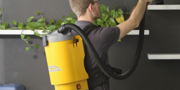Ранцевые пылесосы: плюсы, виды и назначение