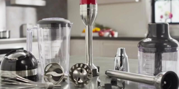 Погружной блендер: достоинства и применение