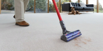 Простые способы чистки ковролина и советы