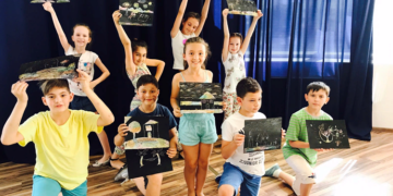 Достоинства школы иностранных языков Oratorica