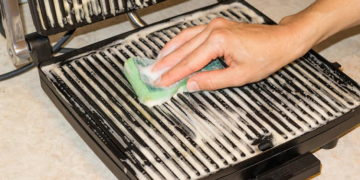 Чистка гриля от жира: способы и правила