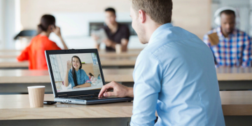 Особенности и достоинства видеочатов для общения