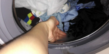 Стиральная машина не отжимает: причины и их устранение