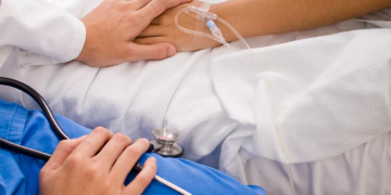 Лечение зависимых людей с помощью специалистов клиники Медлюкс