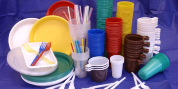 Ассортимент одноразовой посуды: важные характеристики