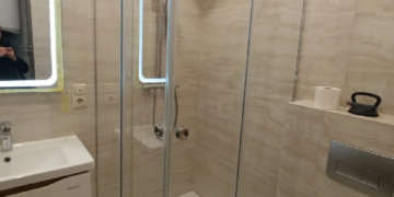 Душевая кабина без поддона: конструкция и особенности монтажа