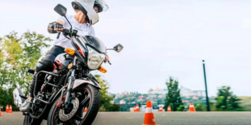 Навчання керуванню мотоциклом у Київі та його особливості