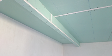 Особливості монтажу гіпсокартону для стелі та основні правила