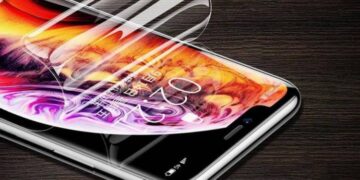 Пошаговое руководство по наклеиванию пленки на смартфон и советы