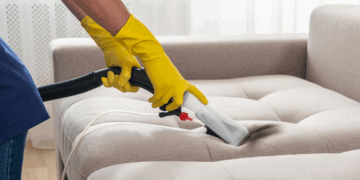 Лучшие методы и правила безопасной чистки мебели и ковров на дому