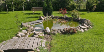 Идеи и советы по созданию водоёма на участке для уютной и практичной зоны