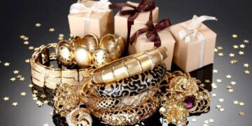 Как выбирать золотые украшения в качестве подарка и советы