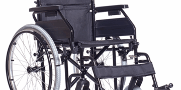 Выбор коляски для инвалидов: требования виды и советы по подбору