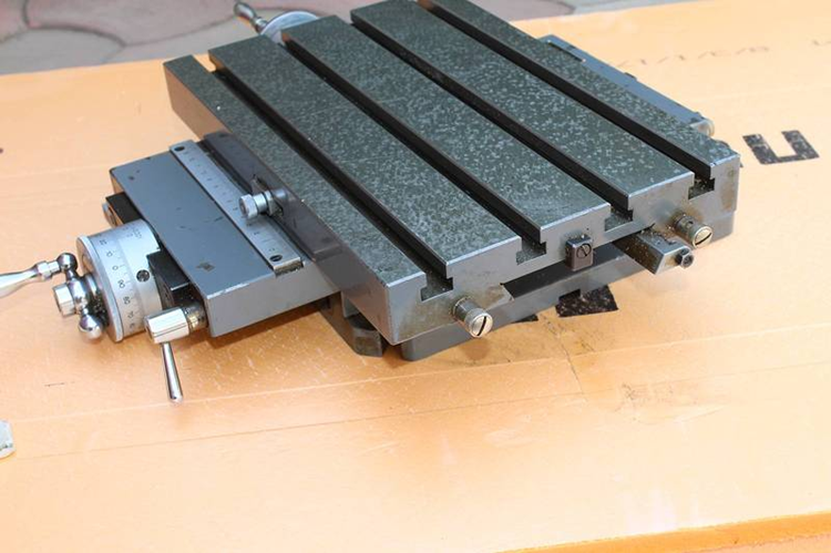 Столы подачи для станков: что нужно знать и особенности выбора