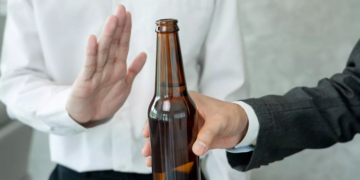 Как преодолеть алкогольную зависимость: возможен ли выход без медикаментов