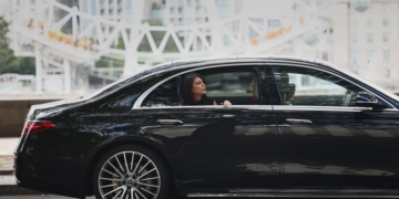 How to Book Airport Transfer or Chauffeur Service with Global Reliability