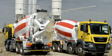 Перевозка бетона автотранспортом: требования к технике и правила доставки