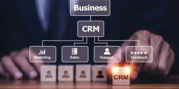 ERP vs CRM: в чем разница и какую систему выбрать для бизнеса